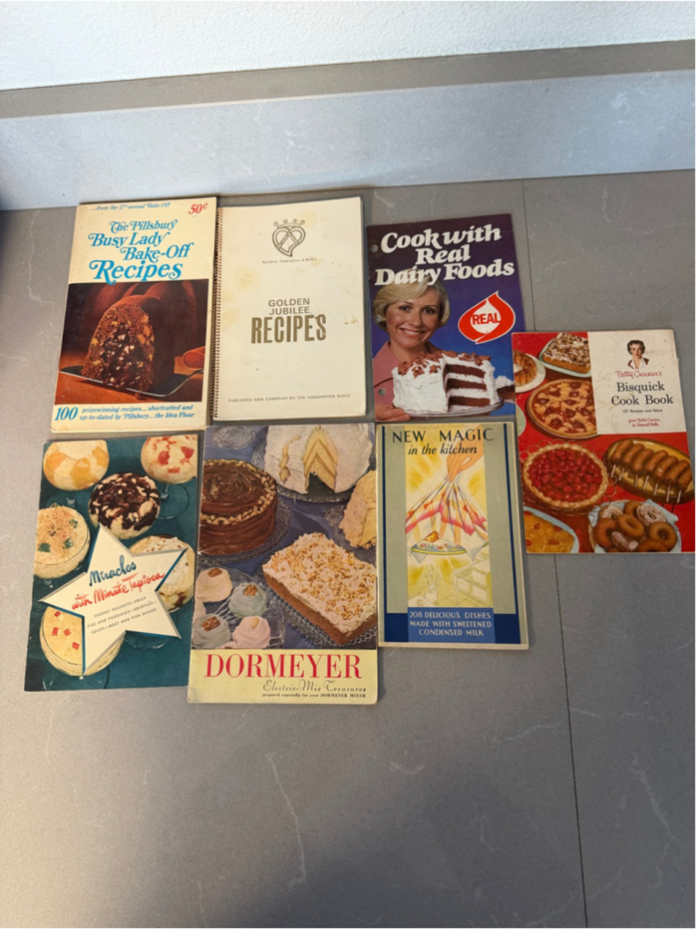 Vintage Cookbook Lot 7 Pillsbury Betty Crocker Bisquick Dormeyer Dairy Recipes